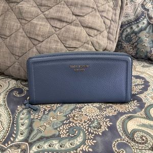 Kate Spade zip wallet